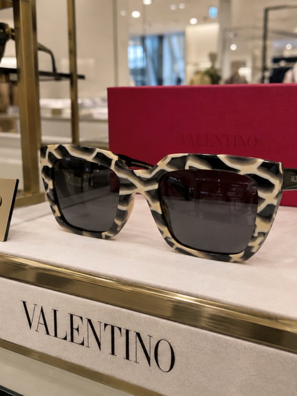 Valentino RED VA4097 Sunglasses
